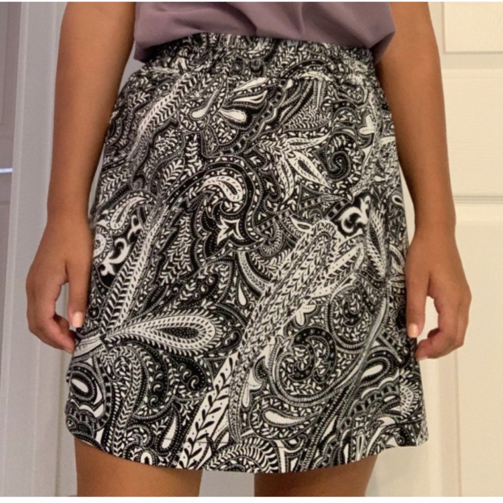Black and white patterned skirt